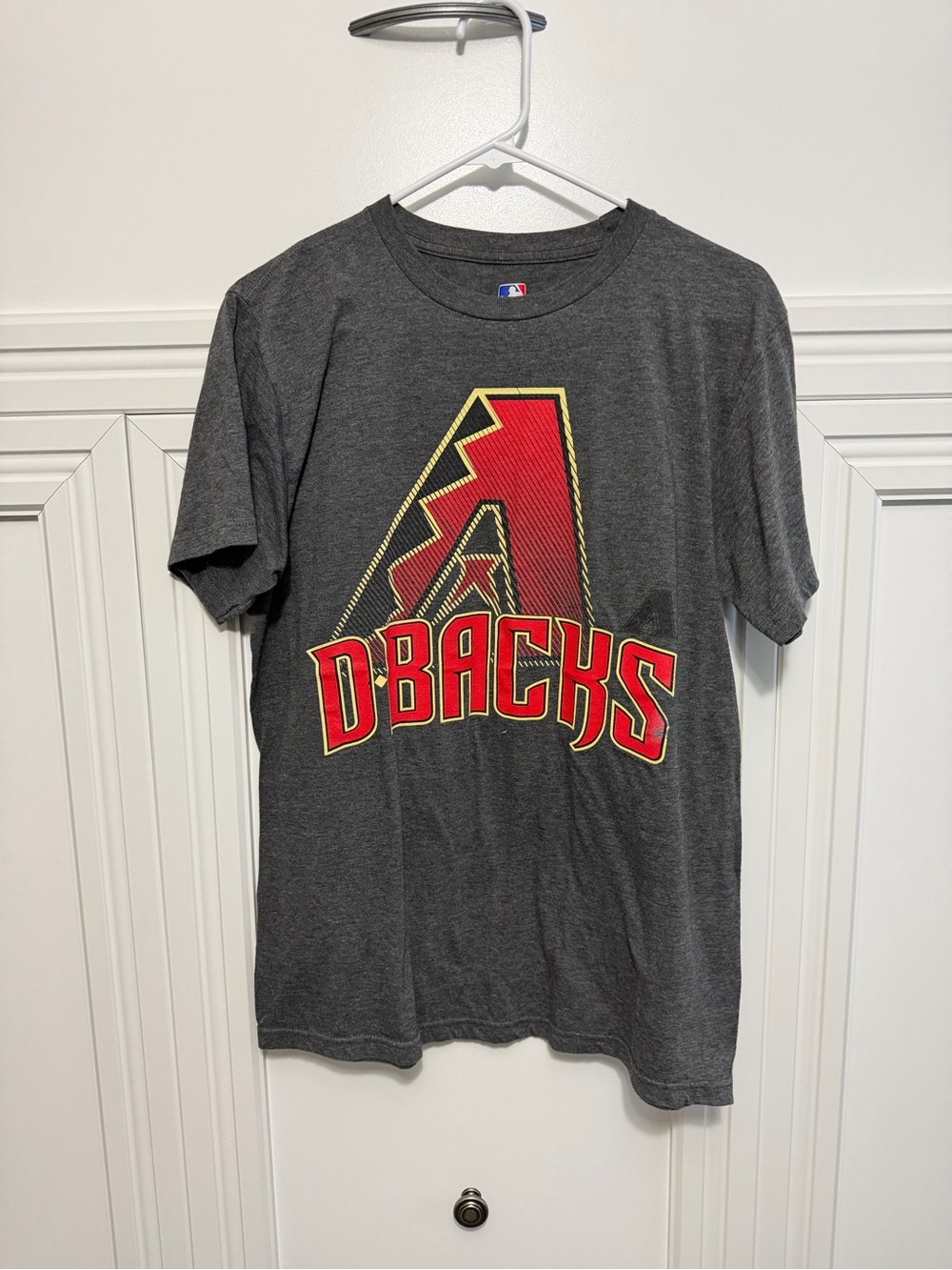 MLB Arizona D-Backs Gray T-Shirt with Red & Gold Logo